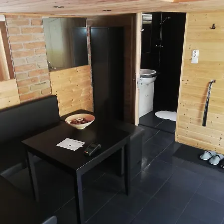Apartment Tattoo *