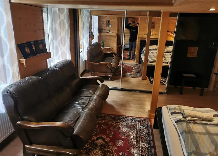Tattoo Apartment *
